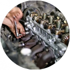 Επιδιόρθωση βλάβης μηχανής αυτοκινήτου στη Σίφνο